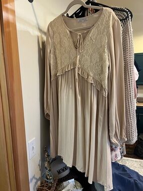 Boho Lace Yoke Midi Dress in Beige